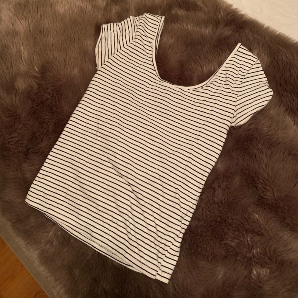 Striped Tee- Forever 21